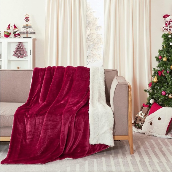 NICETOWN Christmas Sherpa Fleece reversible blanket 60x80 burgundy red(NWT) - Picture 2 of 10